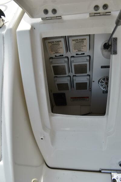 2011 Sea Ray 310 Sundancer