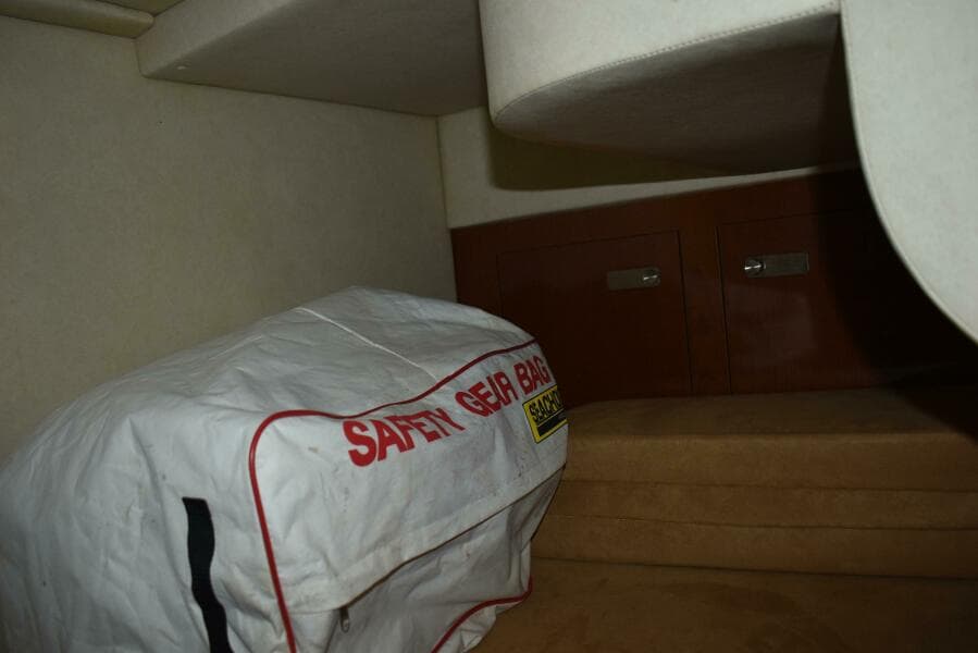 2011 Sea Ray 310 Sundancer