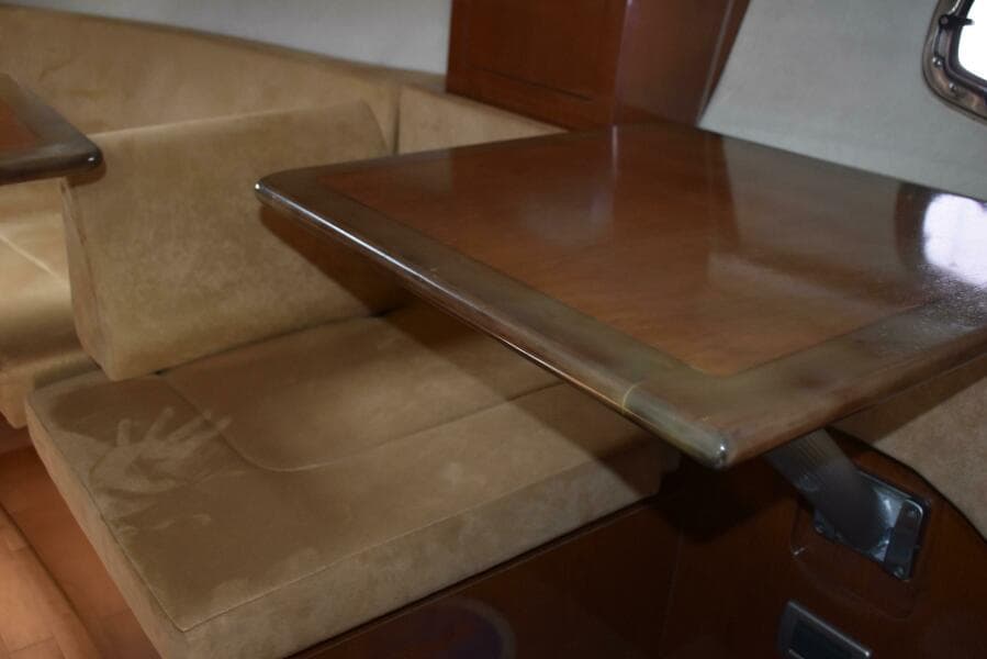 2011 Sea Ray 310 Sundancer