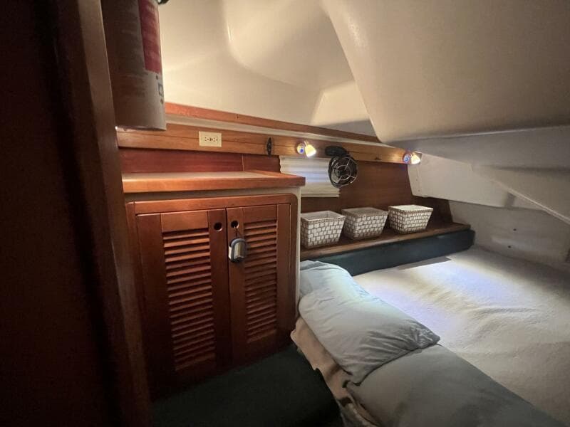 1999 Catalina 42 MK II