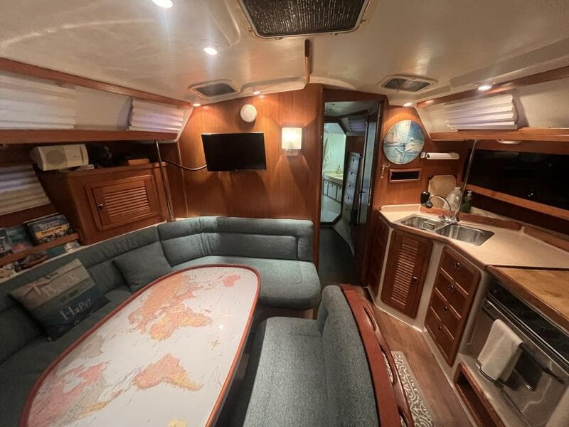 1999 Catalina 42 MK II