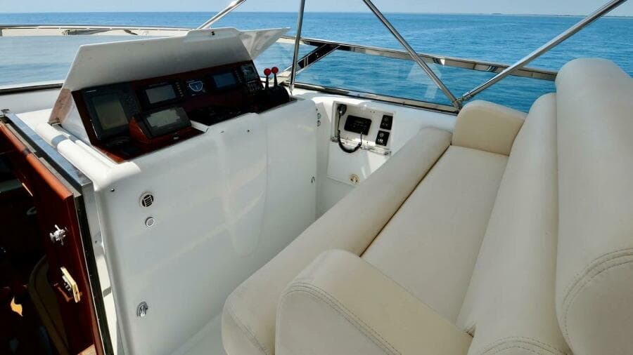 MY DESTINY 98'/29.87m Destiny 2001