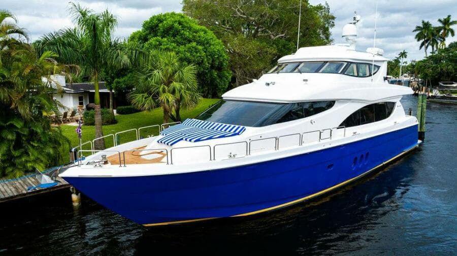 2007 Hatteras Enclosed Bridge MY