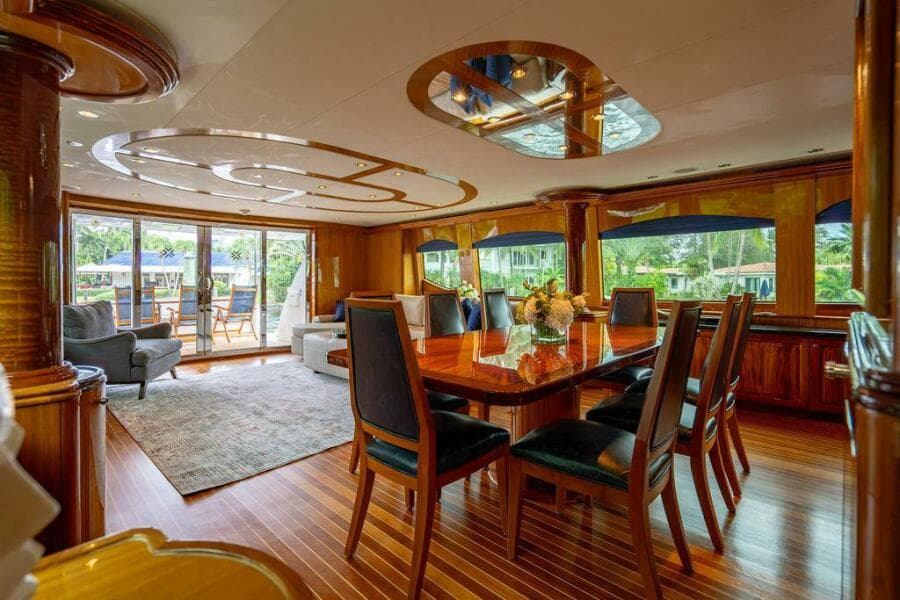 2007 Hatteras Enclosed Bridge MY