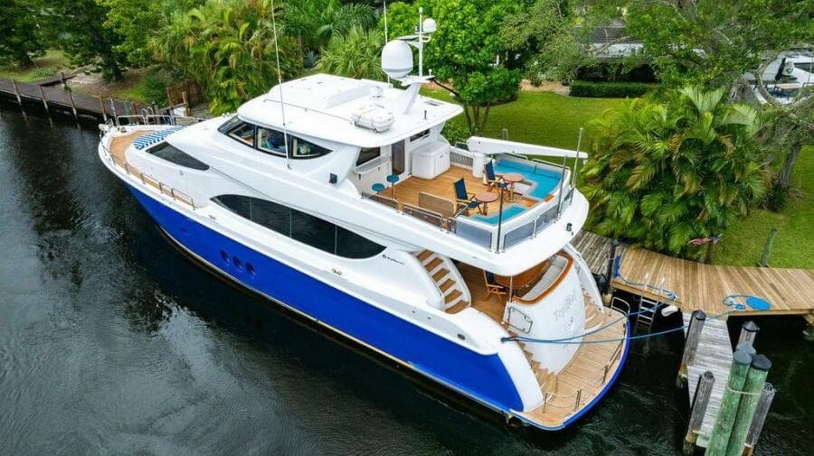 2007 Hatteras Enclosed Bridge MY