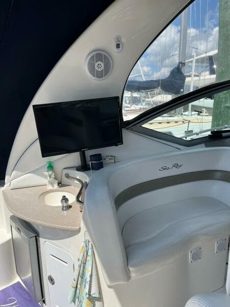 2006 Sea Ray 320 Sundancer