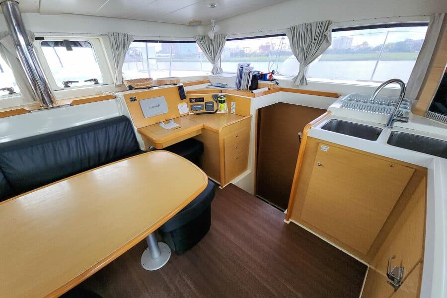 2012 Lagoon  - Photo 31