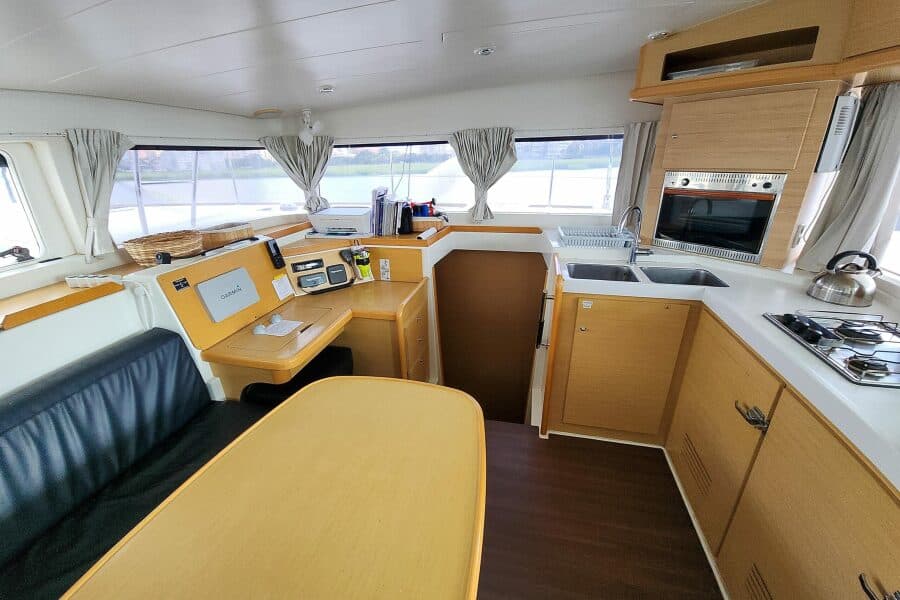 2012 Lagoon  - Photo 33