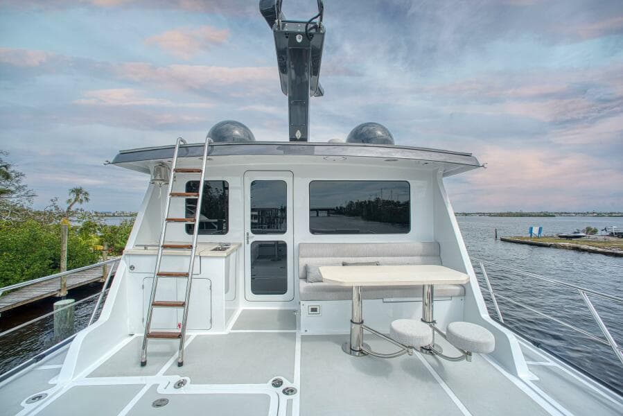 2023 Marlow Explorer 70E-CB