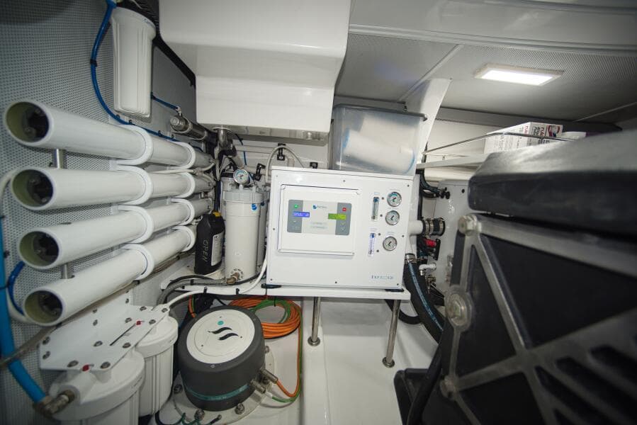 2023 Marlow Explorer 70E-CB