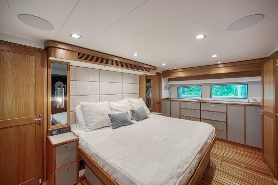 2023 Marlow Explorer 70E-CB