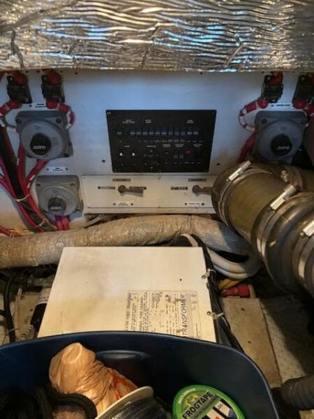 2006 Carver 43 Motor Yacht