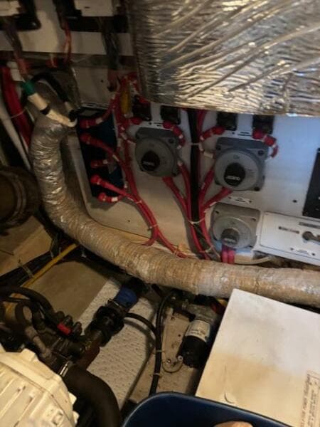 2006 Carver 43 Motor Yacht