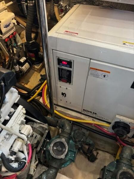 2006 Carver 43 Motor Yacht