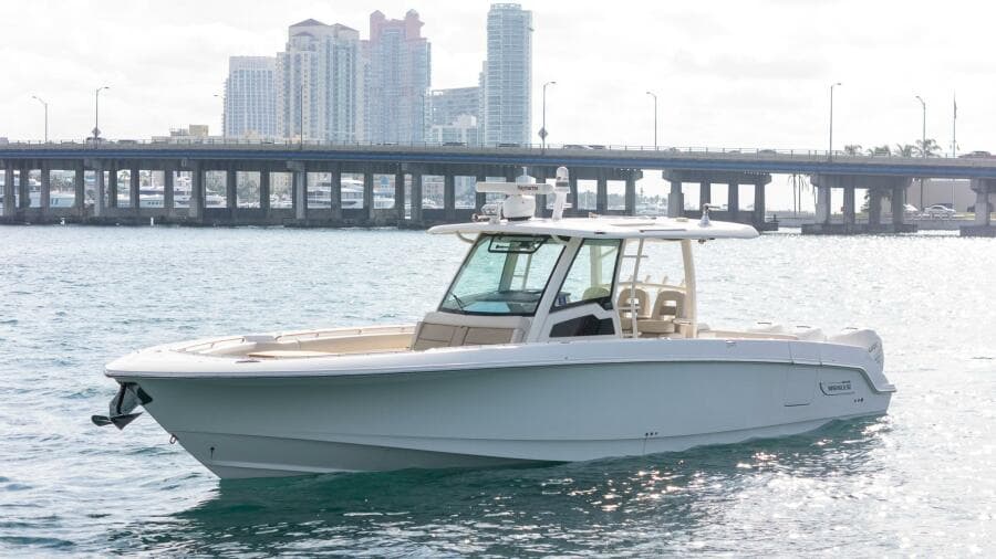 2020 Boston Whaler 380 Outrage Center Console