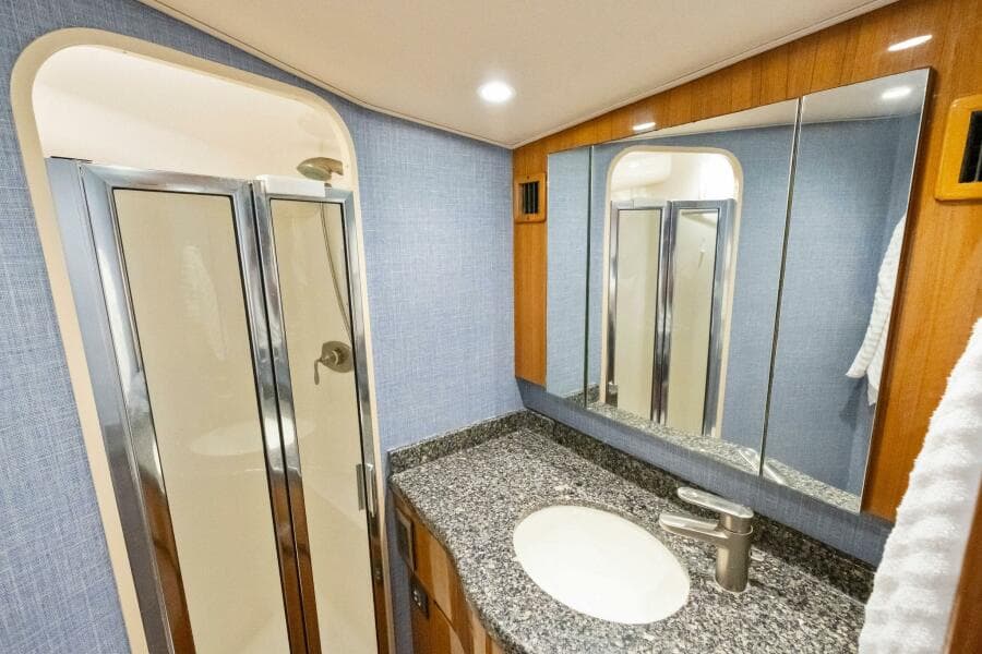 2015 Viking 52 Open "Terrabbean" - Head