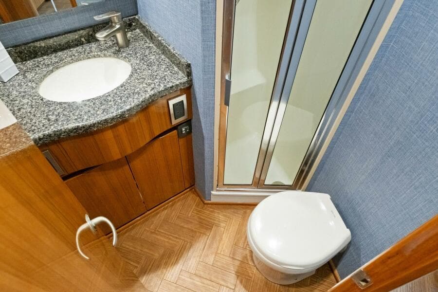 2015 Viking 52 Open "Terrabbean" - Head