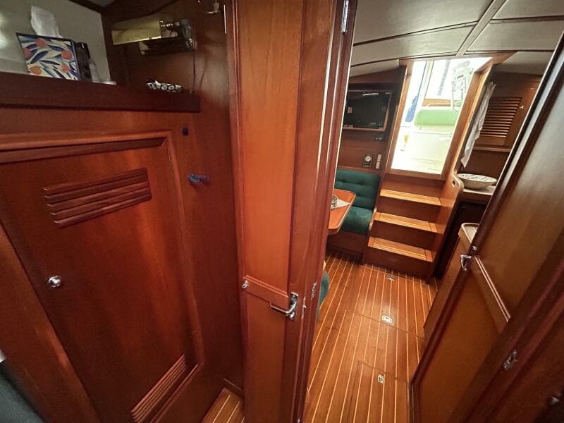 1999 Sabreline Express - Photo 11