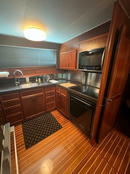 1984 Hatteras 61 CPMY - Photo 62