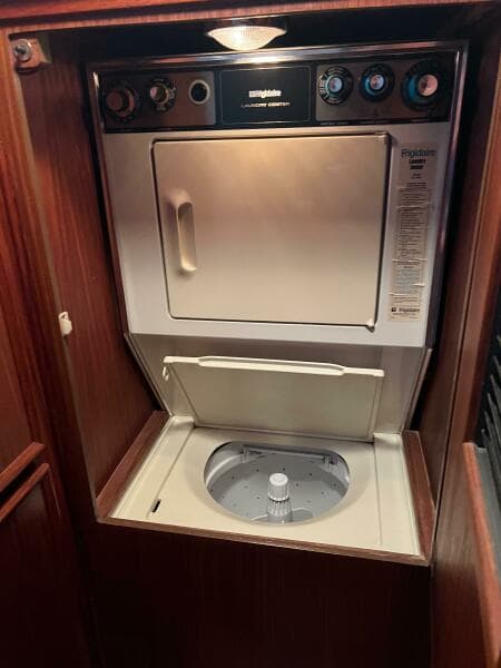 1984 Hatteras 61 CPMY - Photo 70