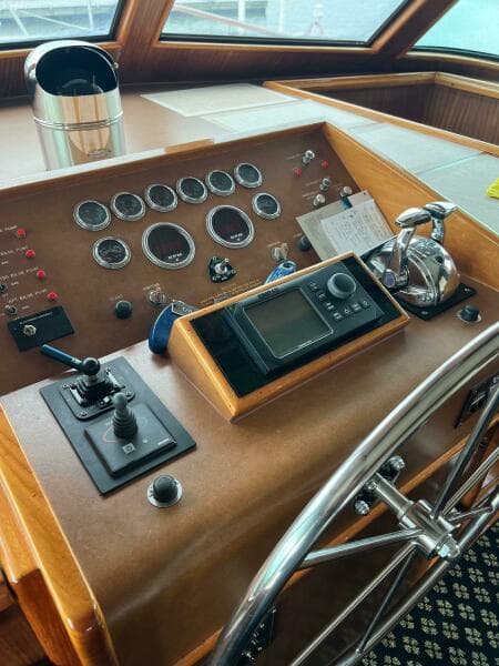 1984 Hatteras 61 CPMY - Photo 21