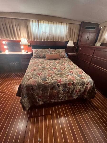 1984 Hatteras 61 CPMY - Photo 5