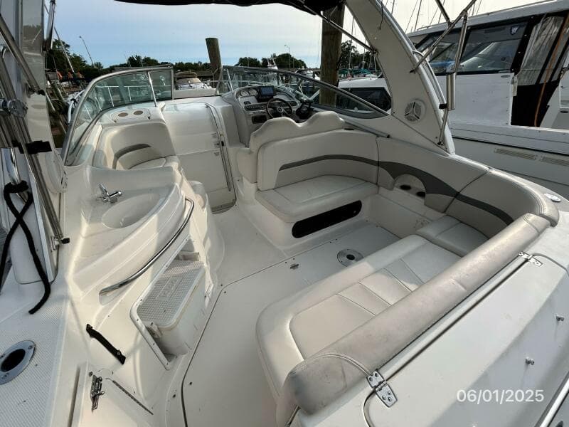 29' Chaparral upper deck forward