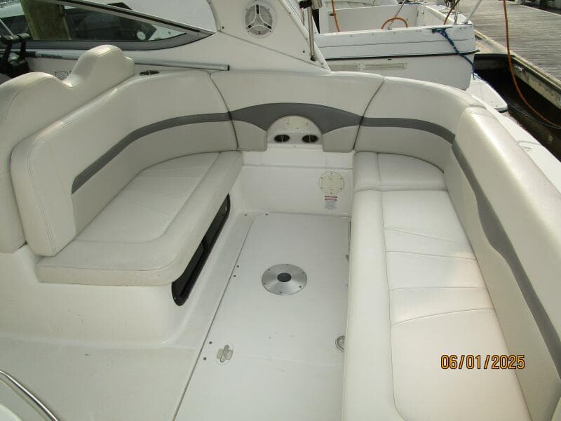29' Chaparral aftdeck starboard