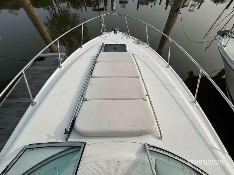 29' Chaparral foredeck