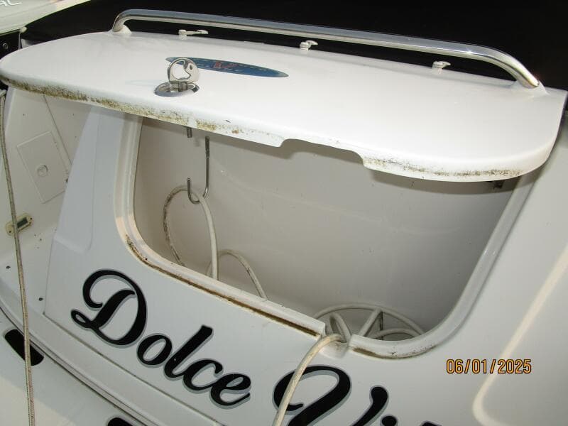 29' Chaparral transom storage