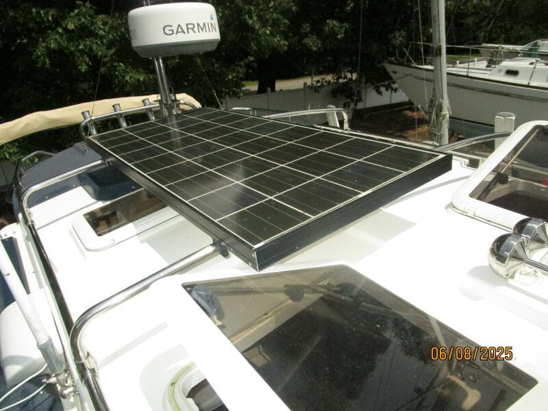 28' Cutwater solar panel