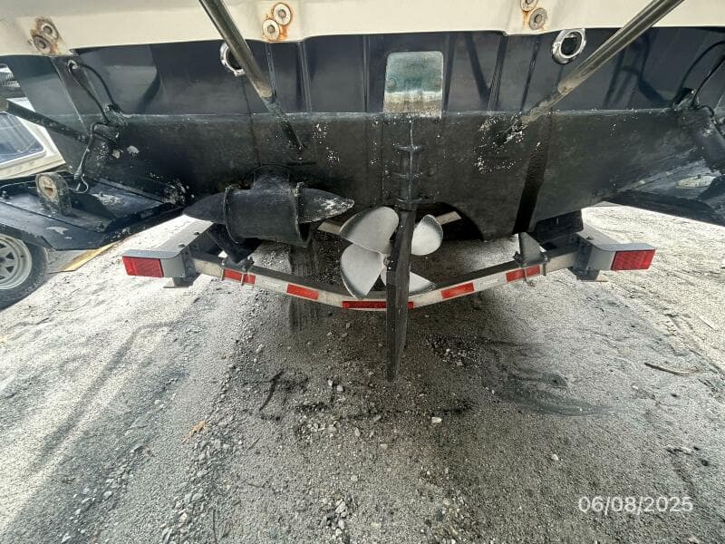 28' Cutwater hull bottom aft