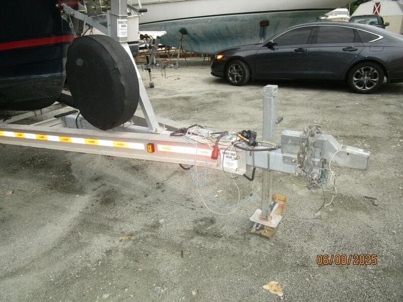 28' Cutwater trailer tongue1