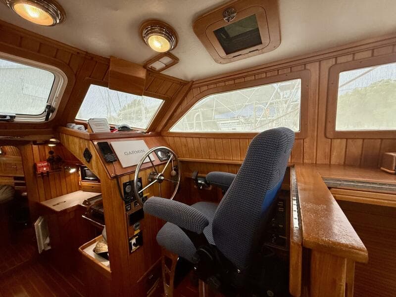 2005 Cabo Rico 42 Pilothouse