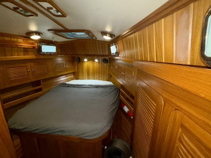 2005 Cabo Rico 42 Pilothouse