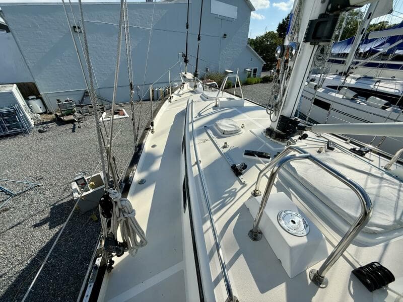 2005 Cabo Rico 42 Pilothouse