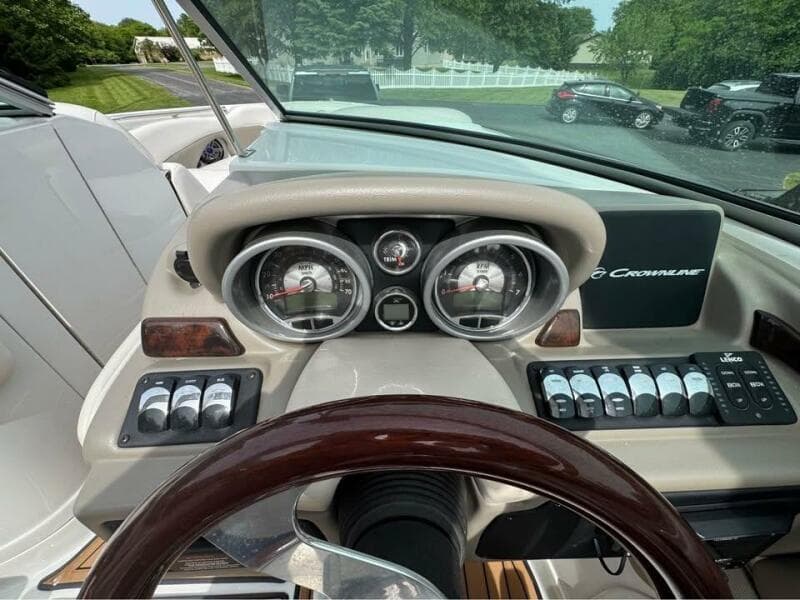 2015 Crownline 285 SS
