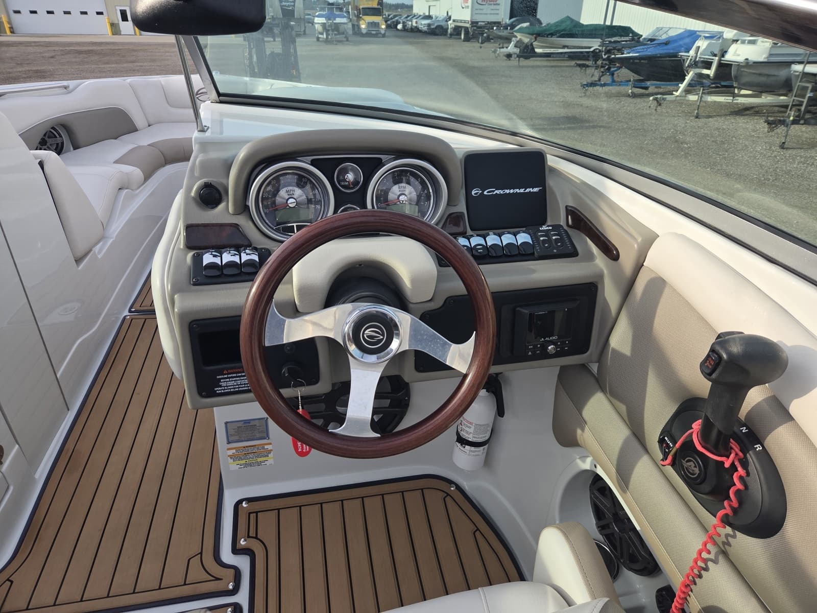 2015 Crownline 285 SS