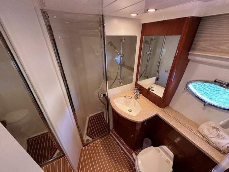 2006 Viking Princess 58V