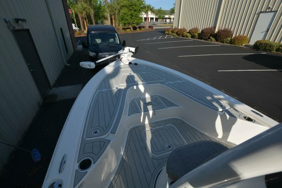 2021 Sea Pro 228 Bay