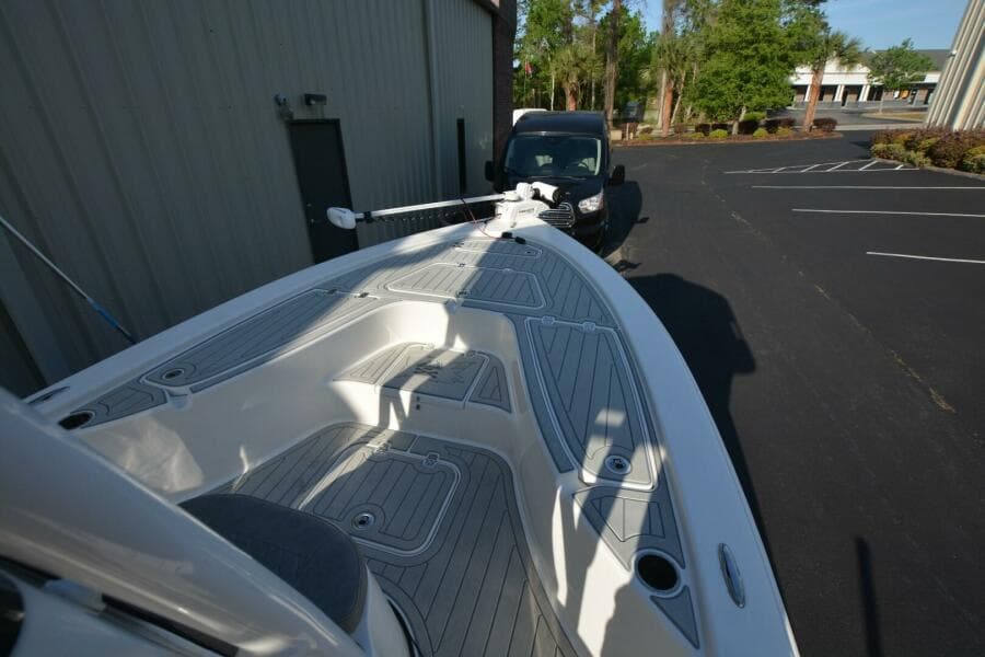 2021 Sea Pro 228 Bay