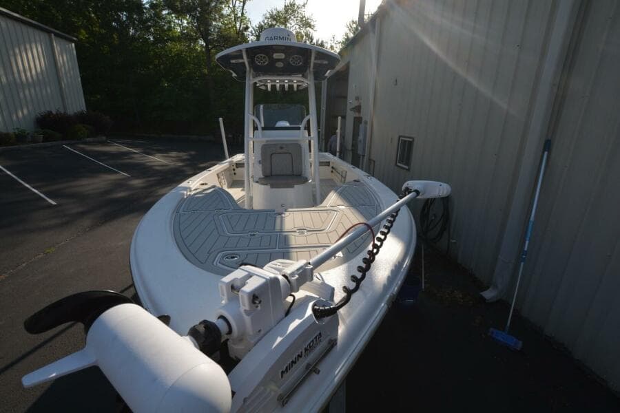 2021 Sea Pro 228 Bay