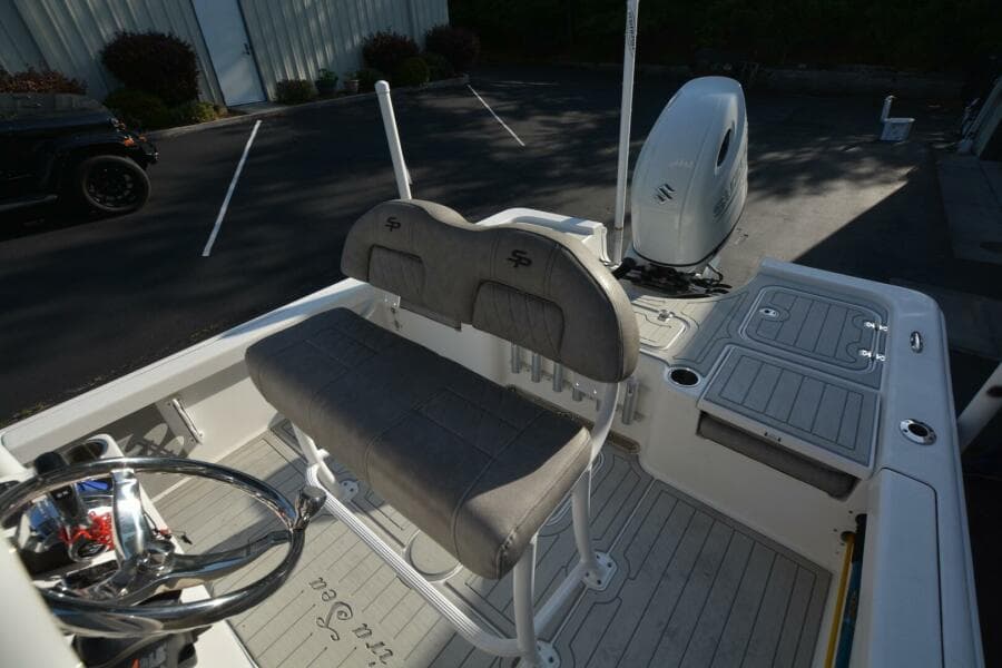 2021 Sea Pro 228 Bay