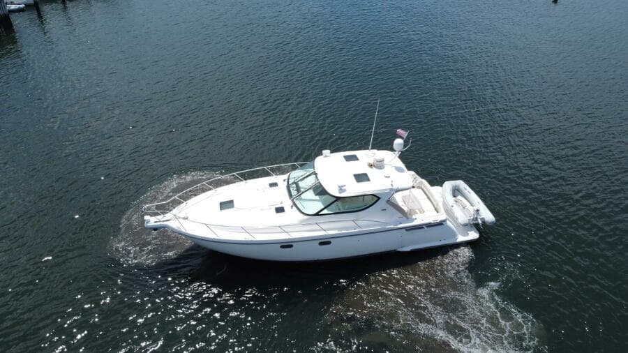 2006 Tiara Yachts 43 Sovran