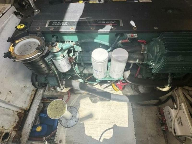 2006 Tiara Yachts 43 Sovran