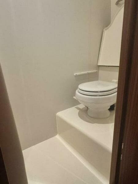 2006 Tiara Yachts 43 Sovran