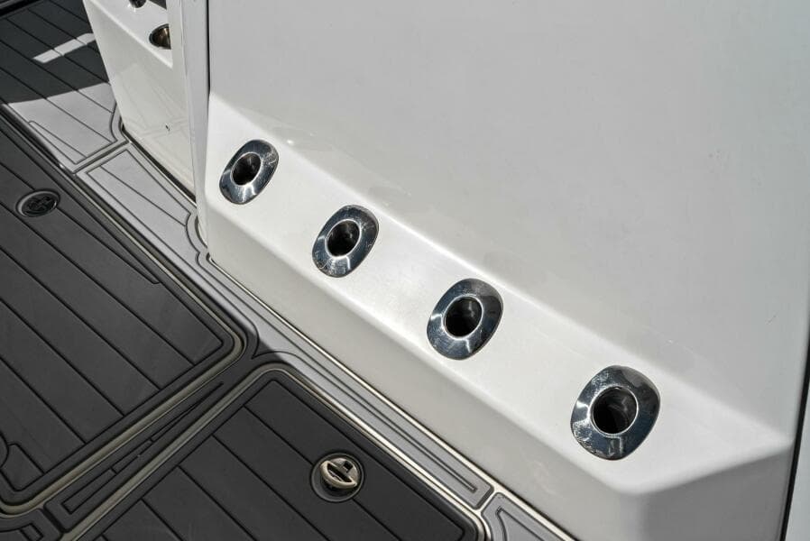 2022 World Cat 400 CC-X - Port Side Rod Holders