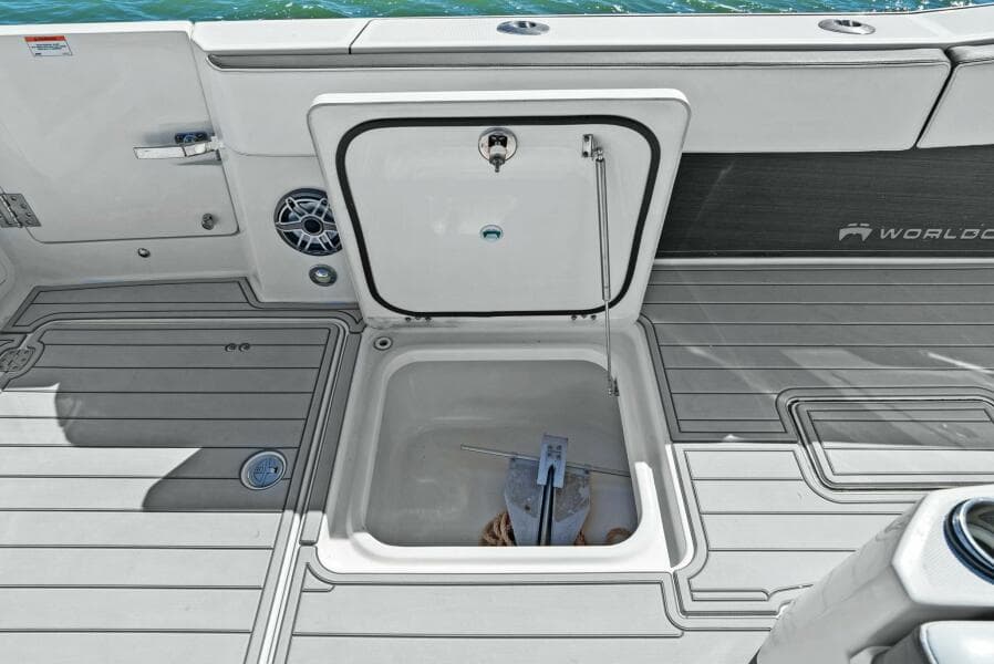 2022 World Cat 400 CC-X - Port Side Storage