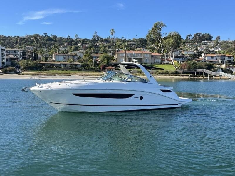 2014 Sea Ray 350 Sundancer - Photo 1
