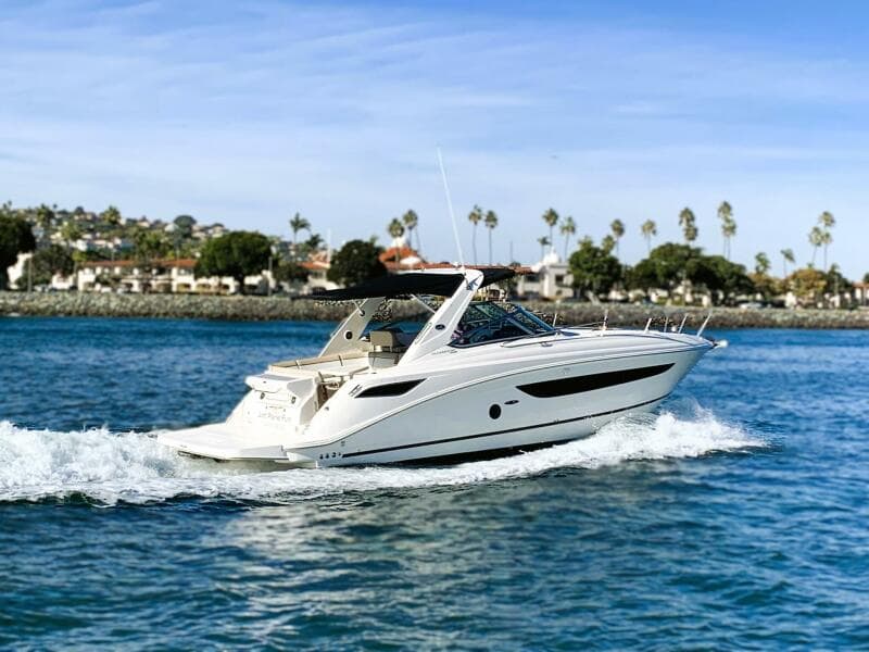 2014 Sea Ray 350 Sundancer - Photo 3